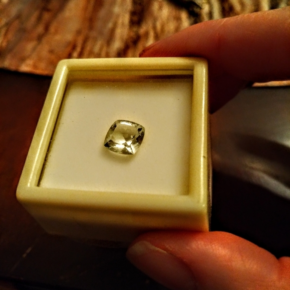 Aquamarine loose stone - Picture 1 of 2